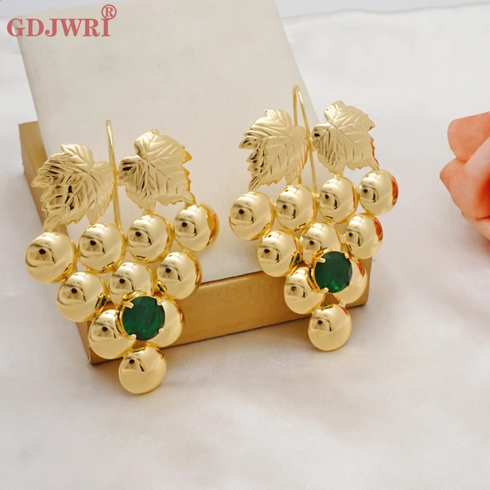 Fashion Purple Crystal Grape Leaf Earrings Elegant Smooth Irregular Geometric Fruit Gold Color Copper Drop Earrings For Women 250519