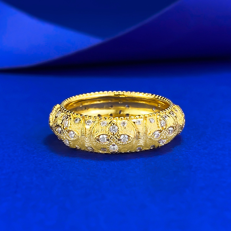 Sophisticated Francophile Charm: Classic Four-Leaved Lucky Ring Crafted from Sparkling Crystals