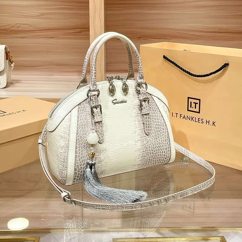 Light Brand Women's Handbag 2025 New Designer High-End Texture Retro Spring And Summer Single Shoulder Crossbody Bag