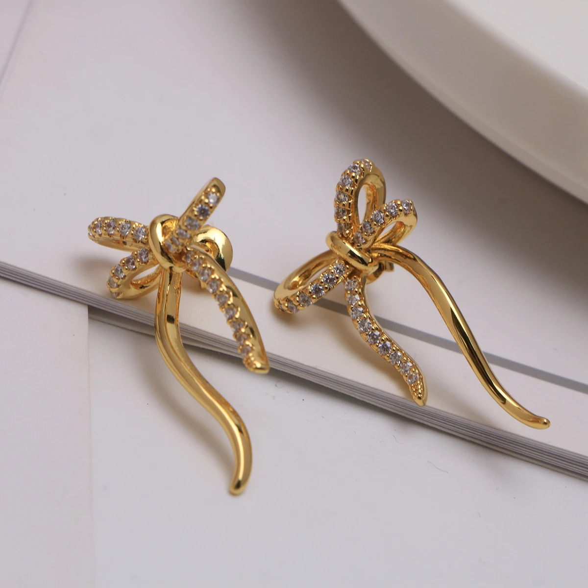 5 Pairs Fashion Gold /Silver Color Ribbon Bow Drop Earrings for Women Girls Korean Style Bow Ear Studs Earrings Wedding Jewelry 250517