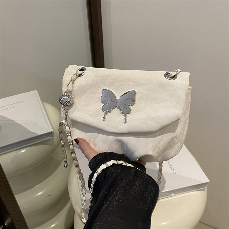 Free Delivery Designer Bag End Niche Versatile Pleated Shoulder Crossbody 2025 Summer New Fashion Butterfly Decoration Chain Saddle Luxury Bag