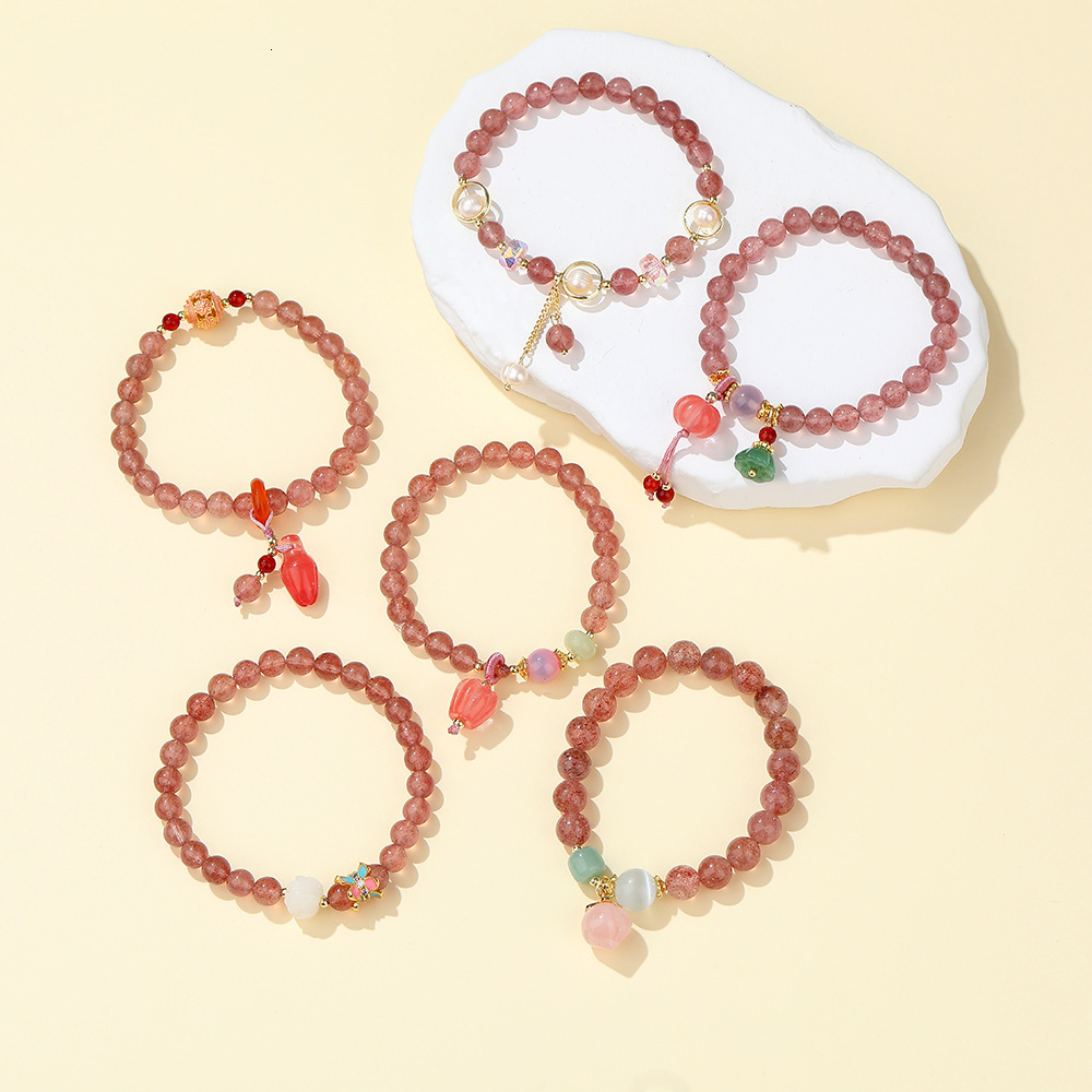 New Chinese style exudes white pink strawberry charm, with a crystal gift and bracelet design