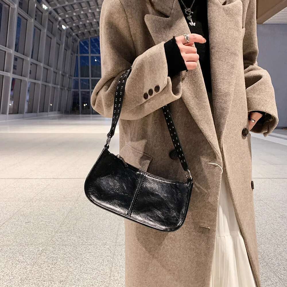 Vintage PU Leather For Women Shoulder Zipper Underarm Bag With Adjustable Strap Y2k Hobo Crossbody Sling Stylish Purse