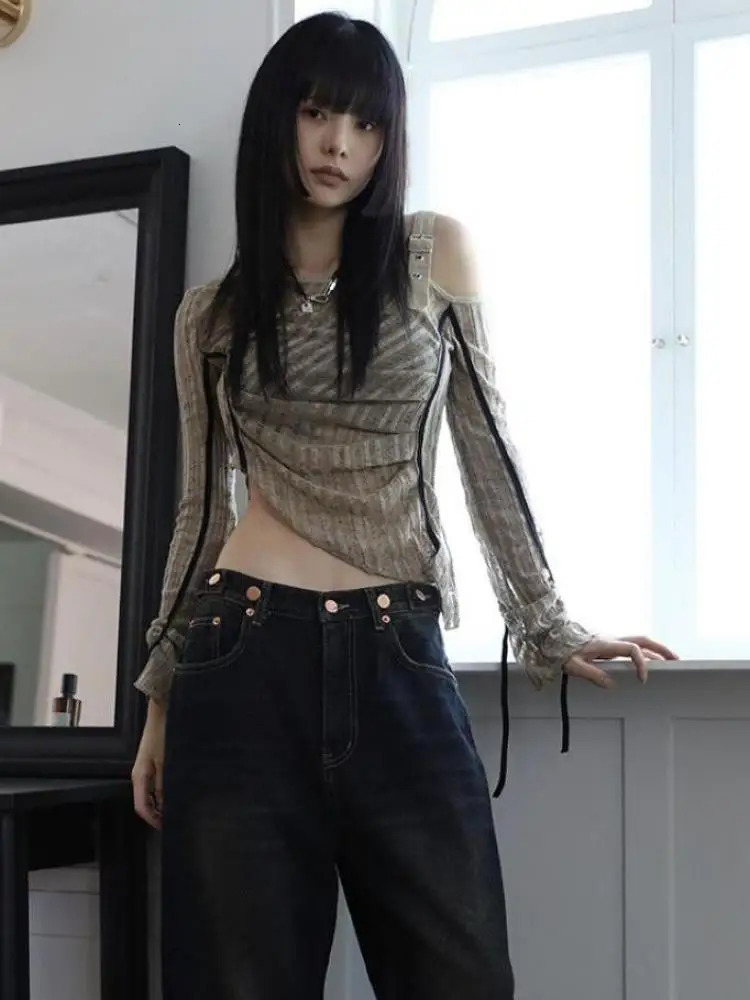 Yedinas American Retro T Shirt Women Clothes Long Sleeve Crop Top Lace Up Korean Fashion Gothic Off Shoulder Tee Shirt Femme Y2k 250517