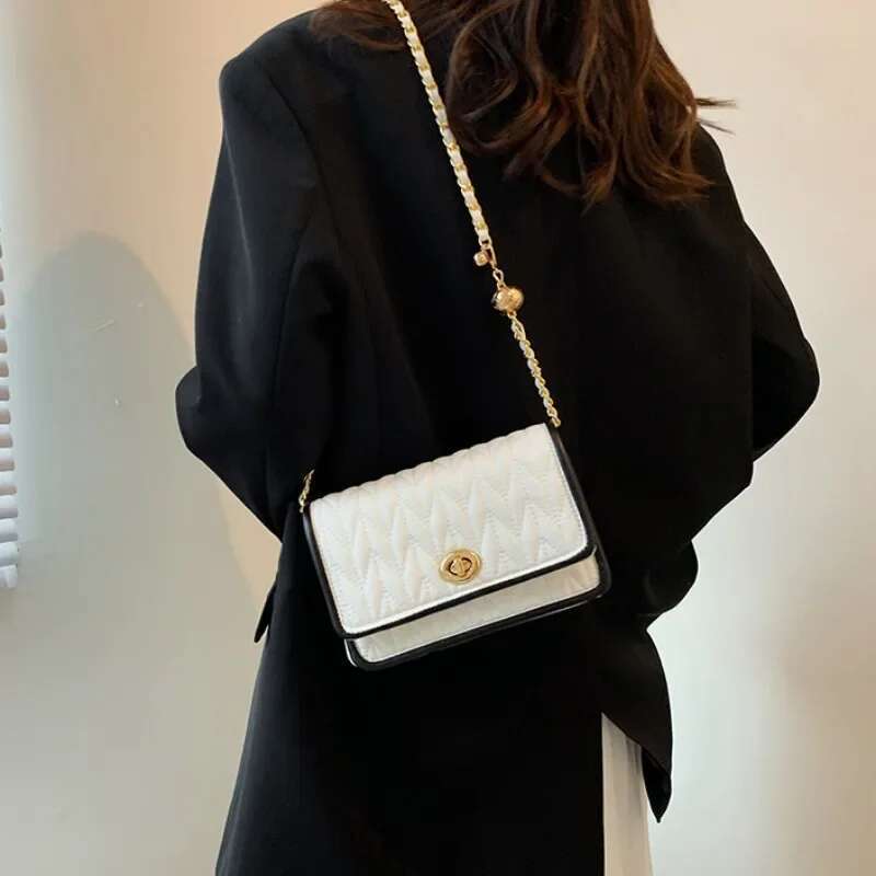 Fashionable Women's Shoulder New Simple Chain Texture Small Square Light Party Crossbody Bag Purses And Handbags