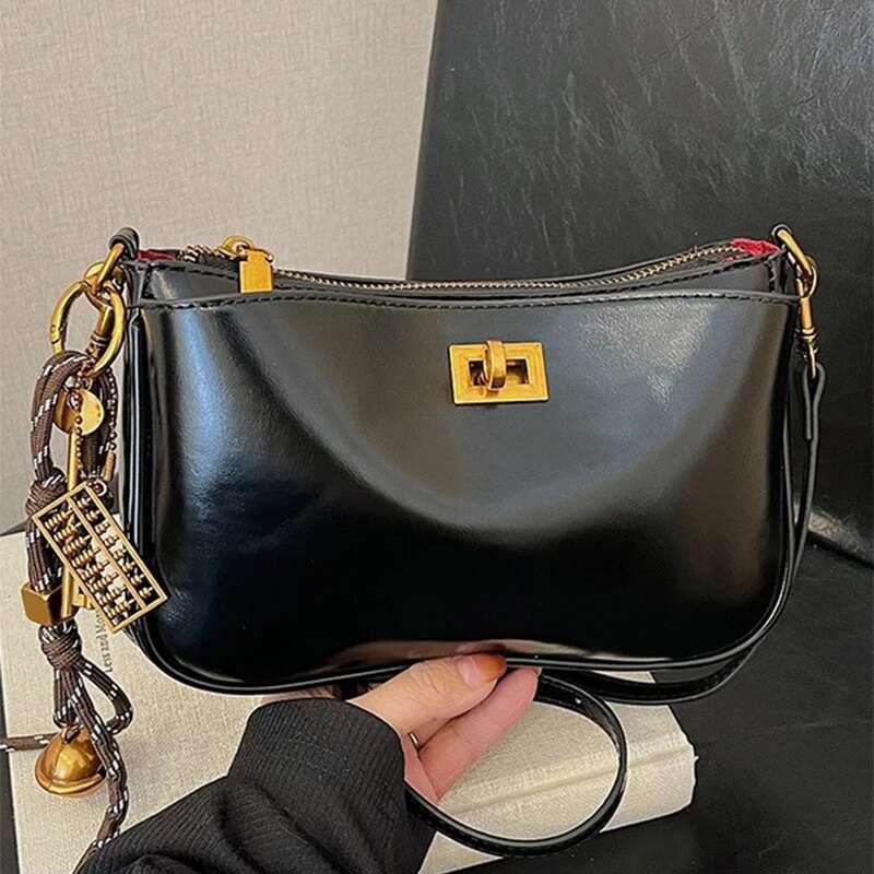Gold Lock High Quality Handbag Red Shiny Cowhide Leather Small Square Designer High-End Brand Retro Women Shoulde Bag