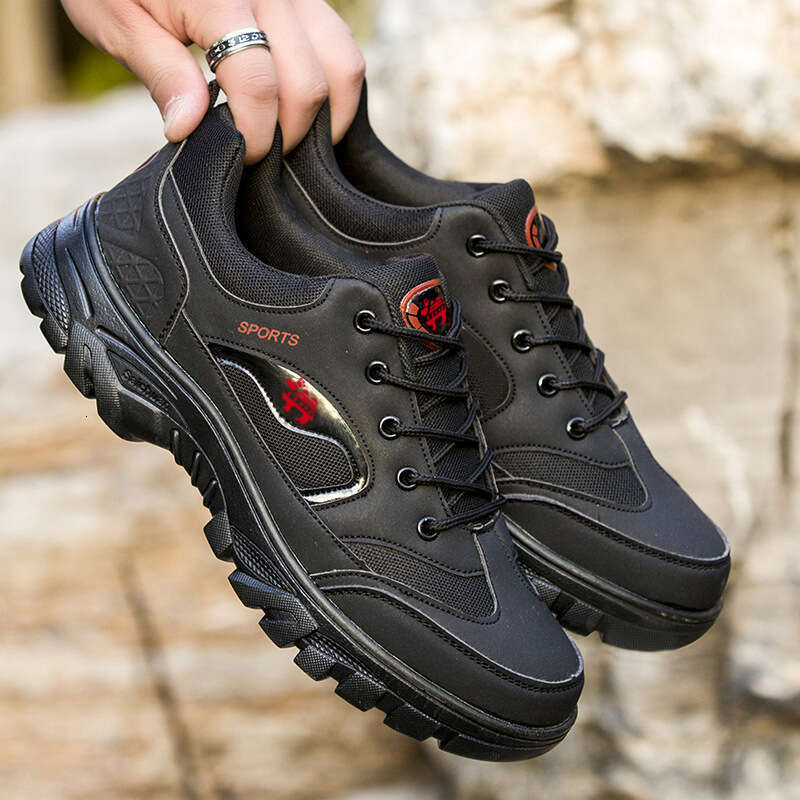 Mountaineering tennis fashionable and wear-resistant work casual sports shoes, outdoor labor protection, cold adhesive men's shoes