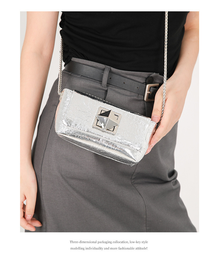 New Zhiluo Lock Chain 2025 Sweet Cool Crossbody Korean Edition Square Small Handheld Underarm Bag