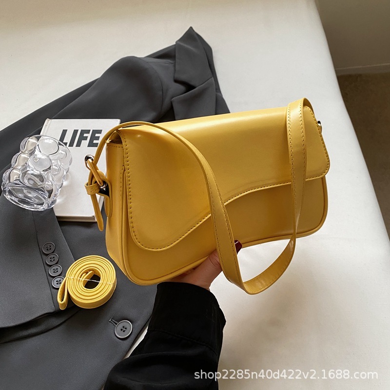 High quality brand new flip magnetic shoulder buckle suitable for work commuting fashion women's bag diagonal cross handbag free delivery designe