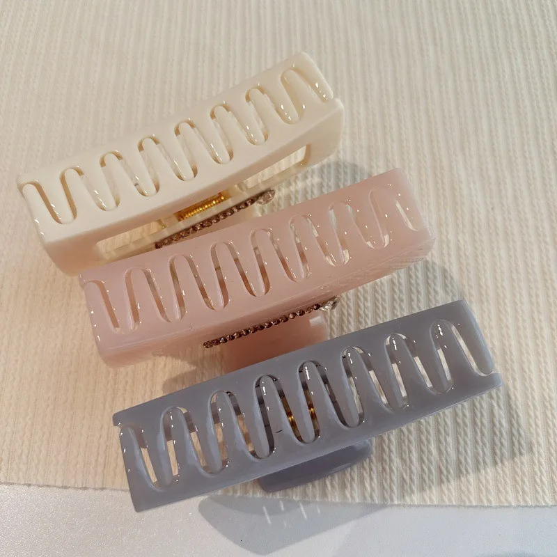 Korean Chic Minimalist Square Crystal-Encrusted Star Large Hair Clip Stylish and Versatile for Women High Quality 250517