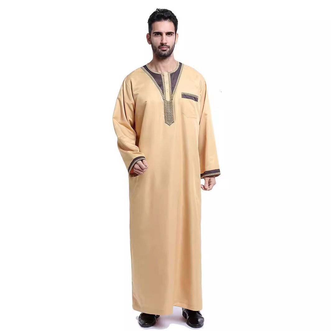 Designer Clothing Arab Travel Casual Robe Dubai Ethnic Men's Clothing 2025 New Fashionable And Versatile Trendy Clothing