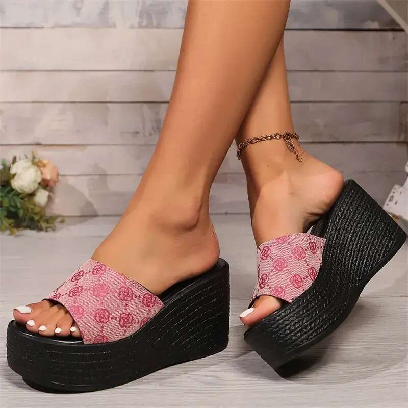 hot free shipping designer Sandals for woman 2025 new Bohemian breathable and fashionable Daily Outfit high pink grey