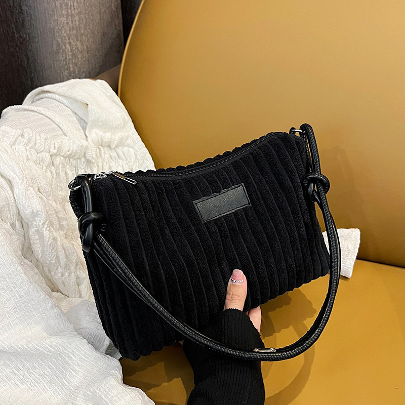 Free Delivery Designer Bag Winter Fashion Commuter 2025 Large Capacity Simple Corduroy Hairy Single Shoulder Underarm Bag For Women Luxury Bag