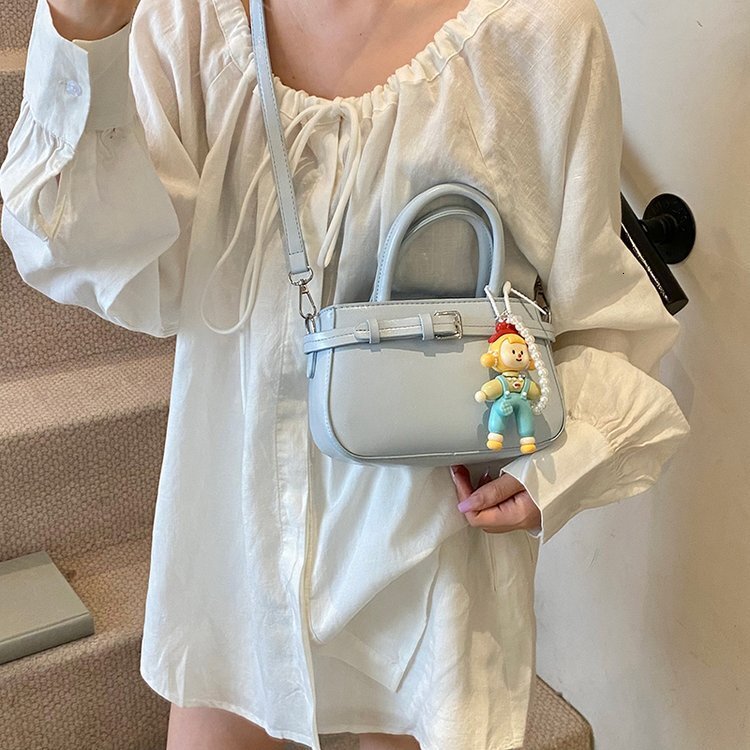 New summer women's multifunctional shoulder crossbody bag popular Korean version handheld small square bag fashion trend designer commuting bag s