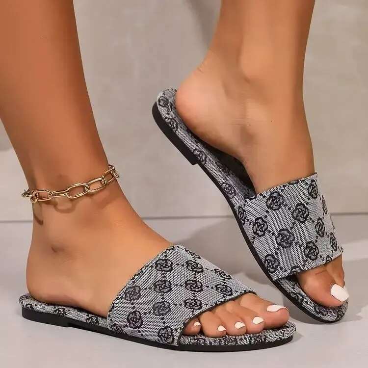 hot free shipping designer Sandals for woman 2025 newoutdoor breathable light platform slippers fashionable and comfortable khaki pink