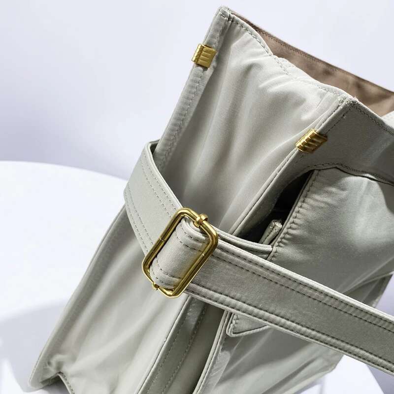 Casual Messenger Bag For Women Designer Handbag Purse 2024 New In Nylon Large Capacity Belt Buckle Medium Unisex Shoulder
