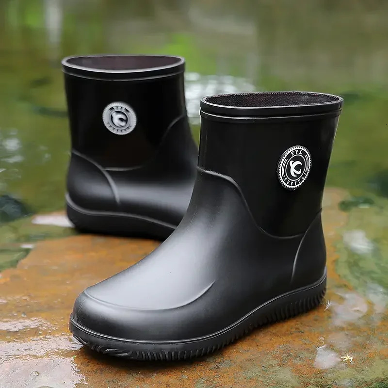 Men Rain Boots Non-slip Light Hiking Rain Shoes Slip on Waterproof Outdoor Leisure Rubber Fishing Shoes Work Water Shoes 250515