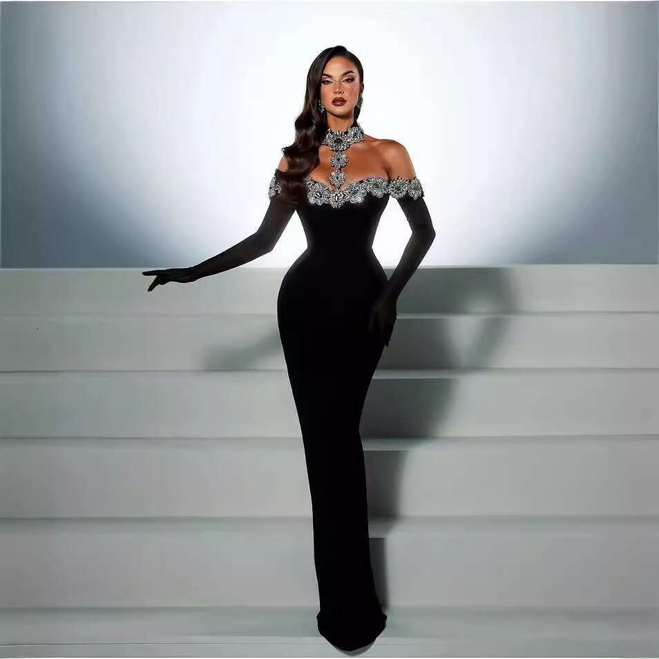 Halter Dress Summer Style Gloves Luxurious Diamond Studded Hanging Bag Hip Bandage Dress Fashionable High End Red Carpet Party Dress Maxi Dress