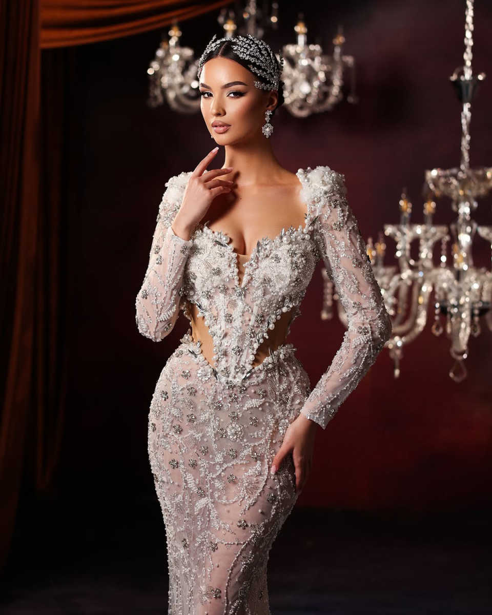 Gorgeous Mermaid Wedding Dress Sweetheart Neck Long Sleeves Bridal Gowns Pearls Crystal Sweep Train Dresses Custom Made vestidos de novia