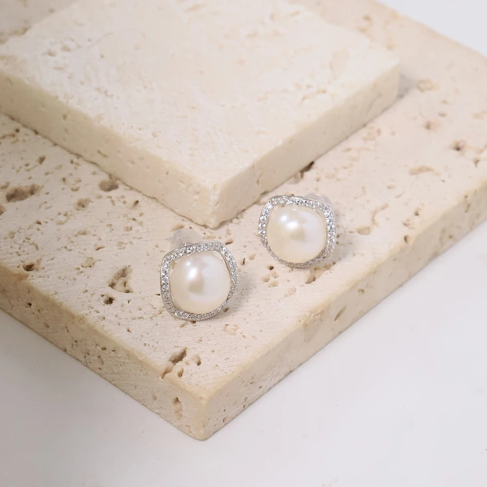 Natural Pearl Round 925 Silver Inlaid Zircon Edging Earrings for Women Korean Classic Vintage Fashion Jewelry Earrings GE1543 250517
