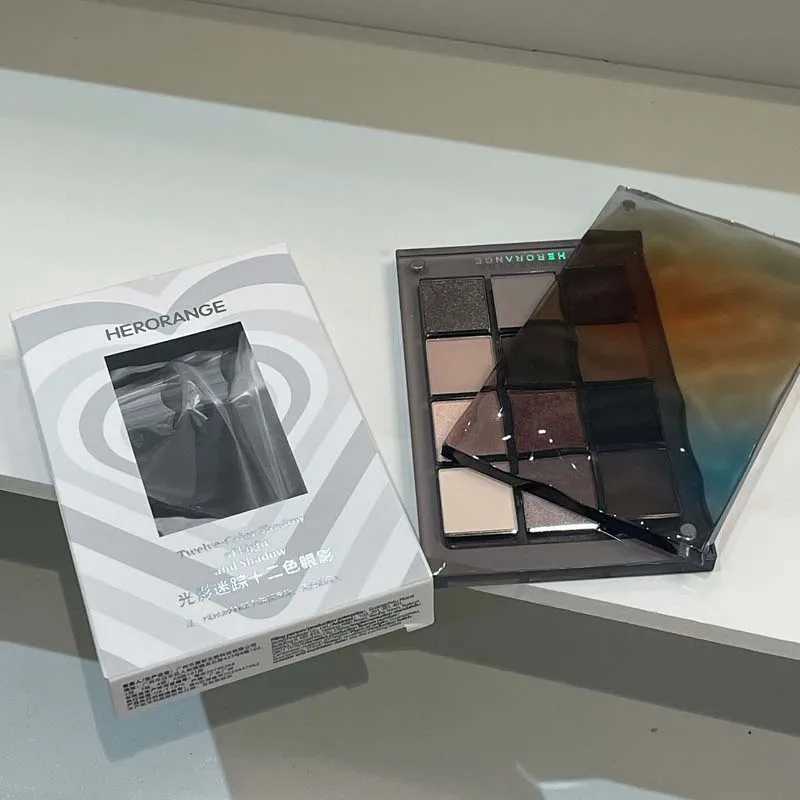 HERORANGE 12-color Eyeshadow Palette with Multiple Colors to Suit All Makeup Looks Dark Eyeshadow PaletteXJ250520