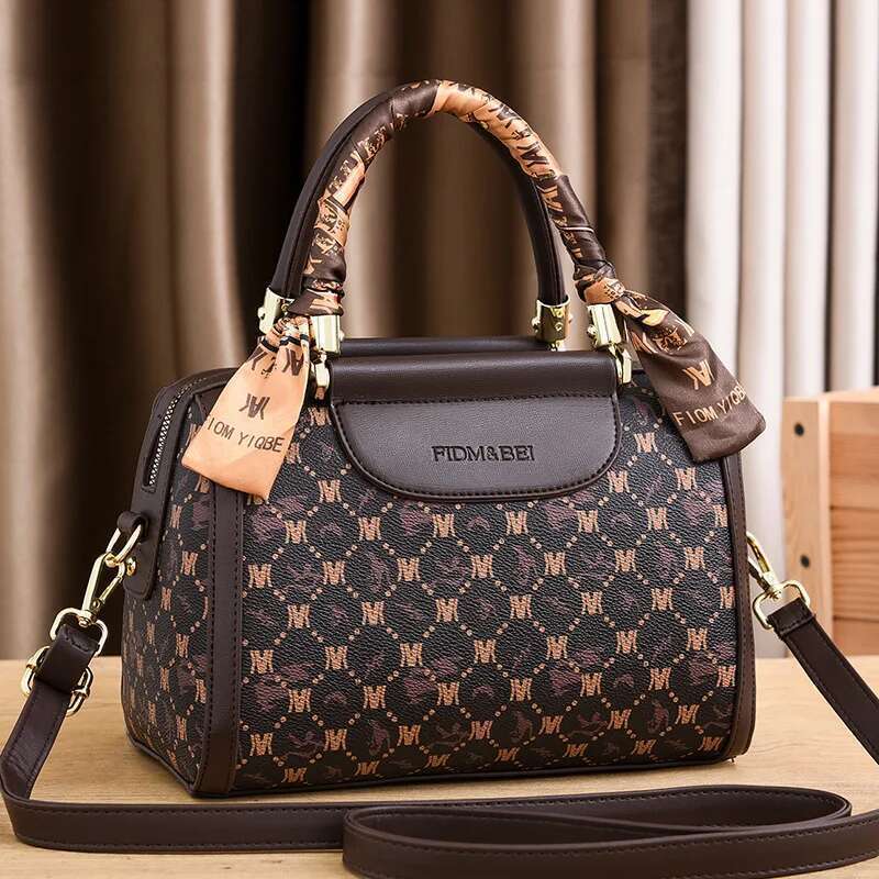 2024 New Fashion Boston Women's High Quality Printed Leather Pillow Shoulder Bags Handheld Classic Retro Crossbody Bag