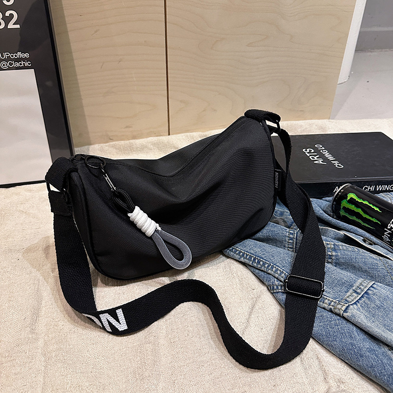 Free Delivery Designer Bag Color Blocking Large Capacity Fashionable Casual 2025 Spring New Versatile Ins Shoulder Crossbody Pillow Korean Version Lux