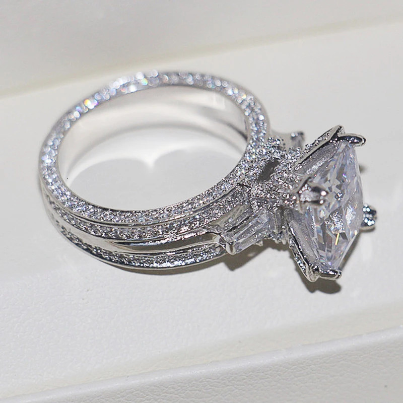 Huitan Gorgeous Full Cubic Zirconia Ring for Women Inlaid Square CZ Stone Engagement Wedding Rings Fashion Jewelry 250519