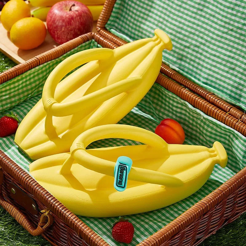 Banana n Flip Flops for Women Men Summer Novelty Slippers Thick Sole Platform Non-Slip Sandals Bathroom Couple Shoes 250519
