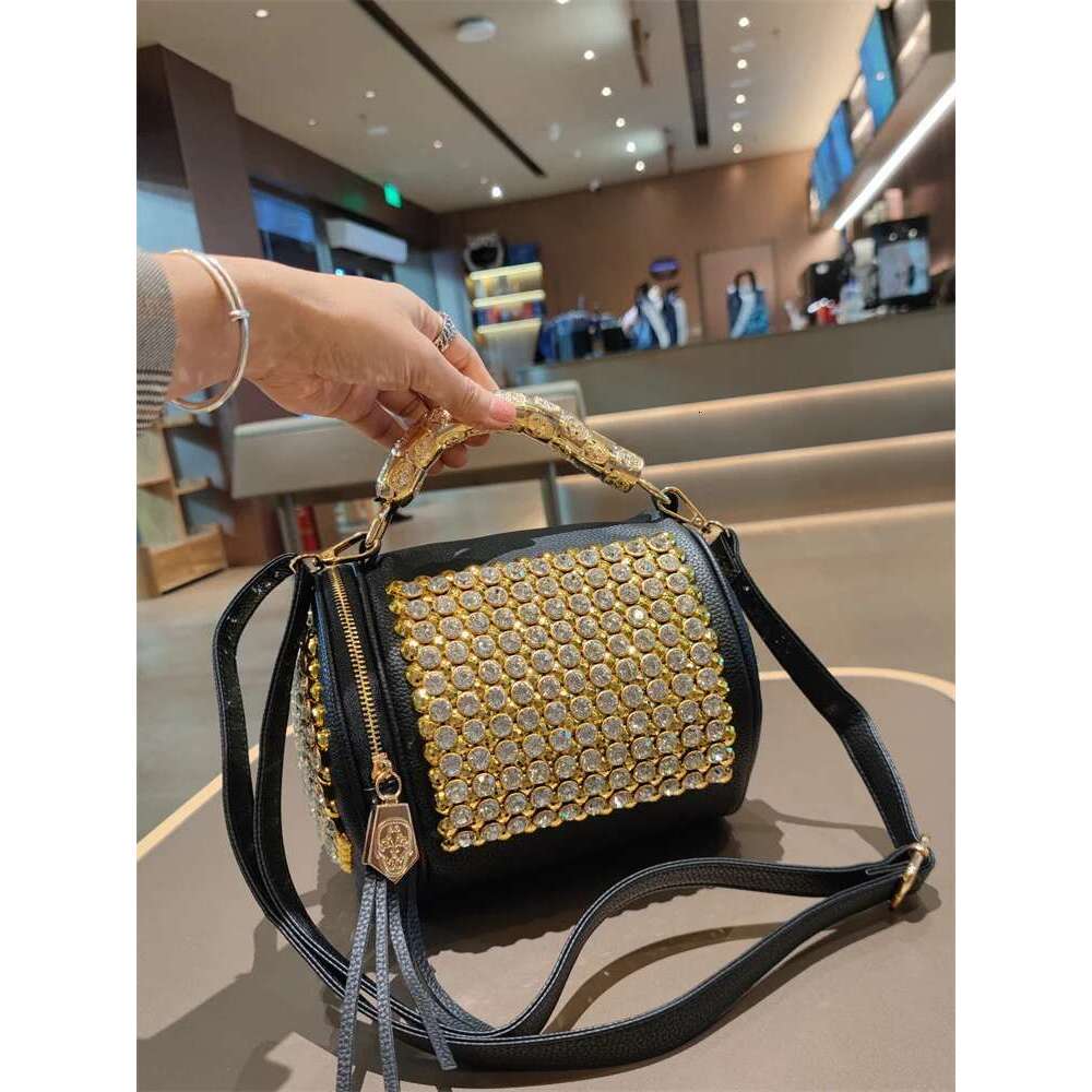 American Style Metal Rivet Studded Dia Tassel Cylindrical Handbag With Personalized High-End Feel One Shoulder Crossbody Bag
