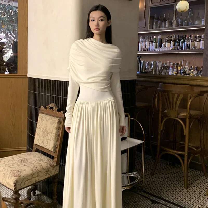 Women's Slimming Long Sleeve Knit Dress Low Waist Design Sensibility Niche Ruffles Smooths Your Silhouette Spring 2024