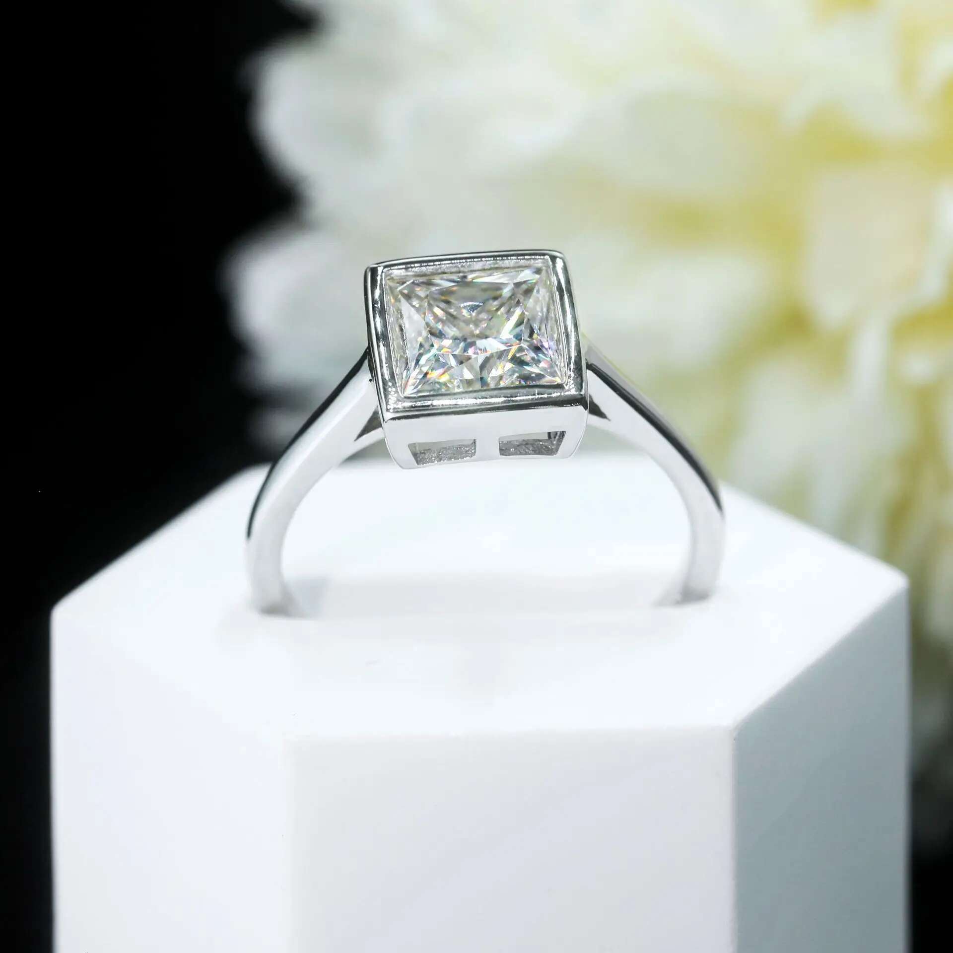 COSFIX D Color Women Moissanite Ring 2ct Moissanite Rings for Women Luxury Pear Princess Cut Womens Moissanite Rings 2023