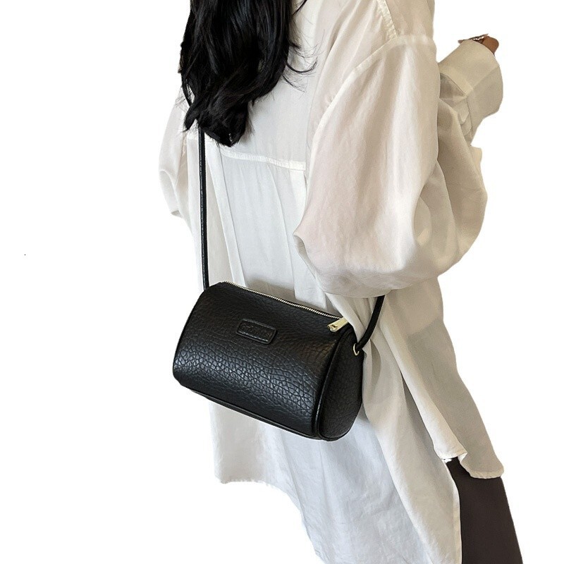 2025 Spring New Collection Seasonal Women's Small Crossbody Premium Single Shoulder Pillow Fashion Trend Leisure Bag