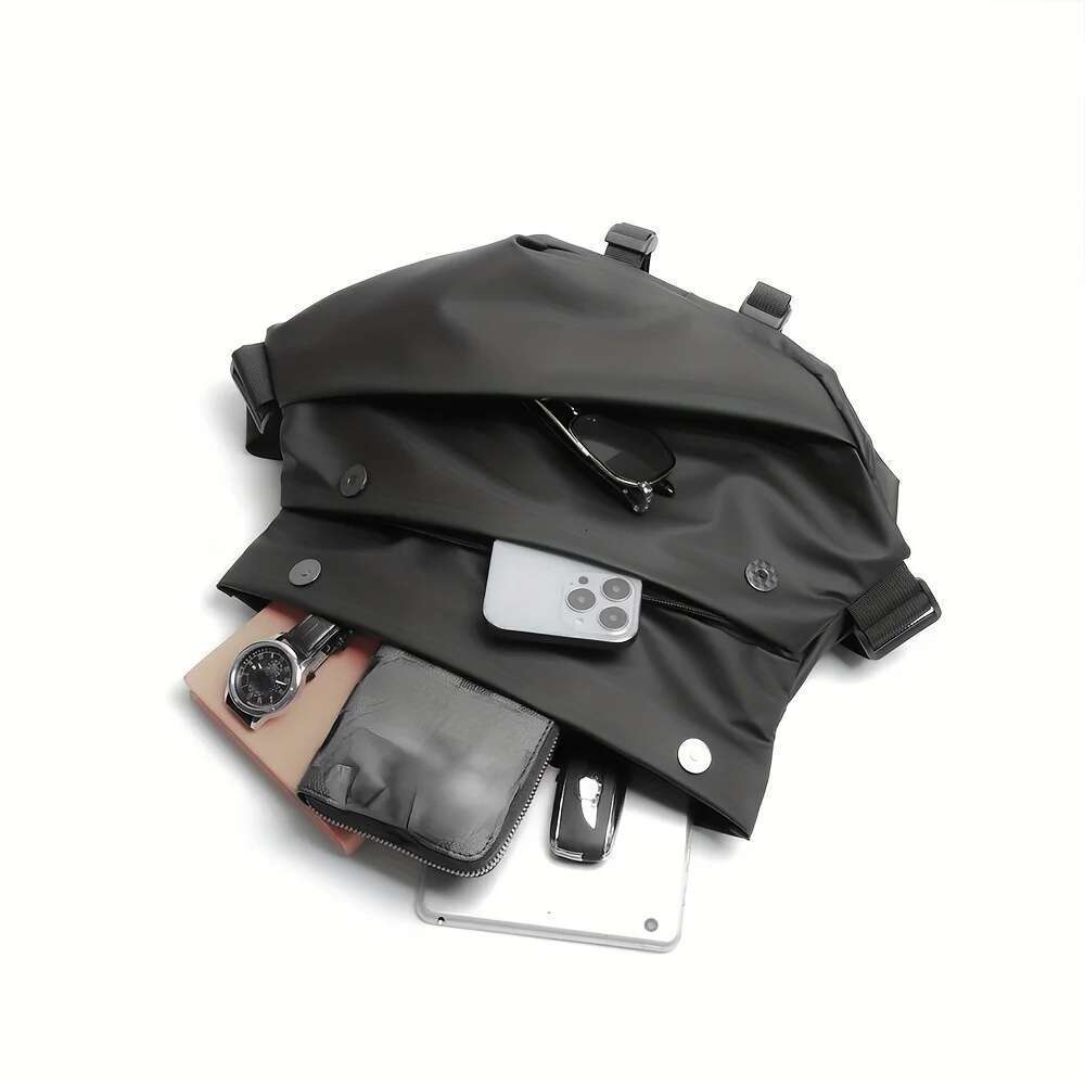 Men's Motorcycle With Splash Proof Multifunctional Chest Bag, Super Cool Crossbody Bag