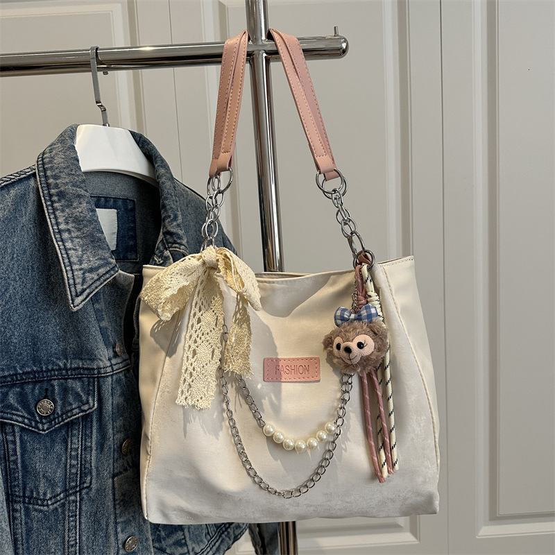Free Delivery Designer Bag Leisure Large Capacity Chain 2025 New Spring College Student Class Fashionable Commuting Shoulder Tote Luxury Bag