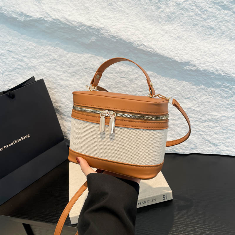 Free Delivery Designer Bag 2025 New Korean High End Cylindrical Bucket Splicing Contrasting Color Crossbody For Women Instagram Versatile Shoulder Lux