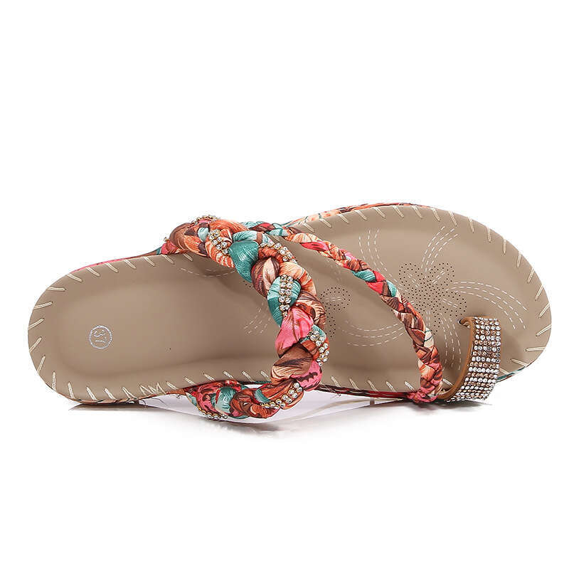 2025 New Fashion Wood NEW TOP Bead Water Diamond Bohemian Slope Heel Comfortable Large Sandals for Women
