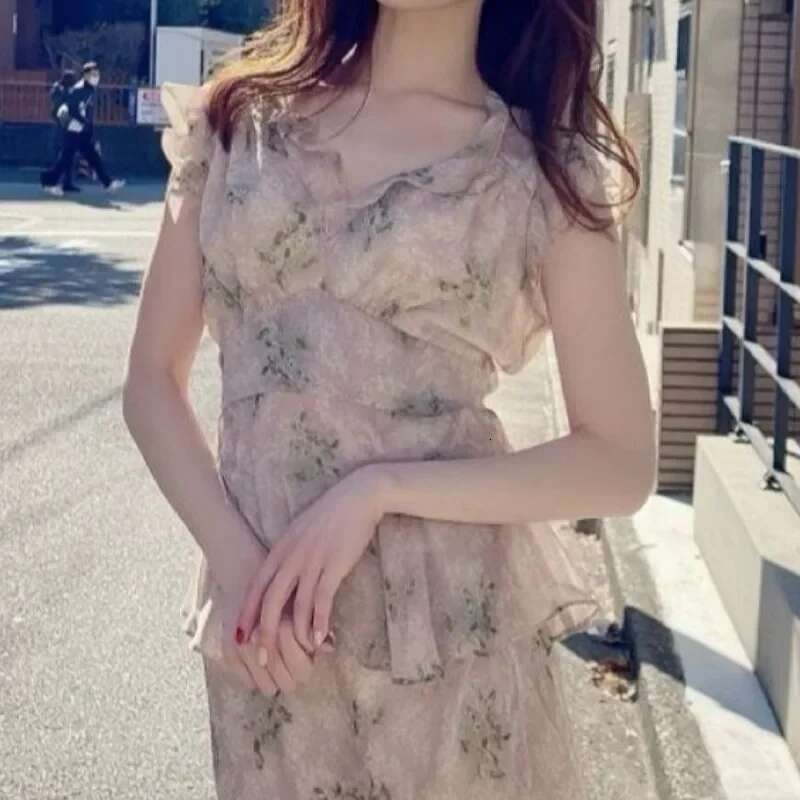 Sweet Ruffles Sleeveless Blouse Women V-Neck Lace-Up Slim Waist Patchwork Shirts 2024 Autumn New Japan Style Chic Elegant Blusas Designer