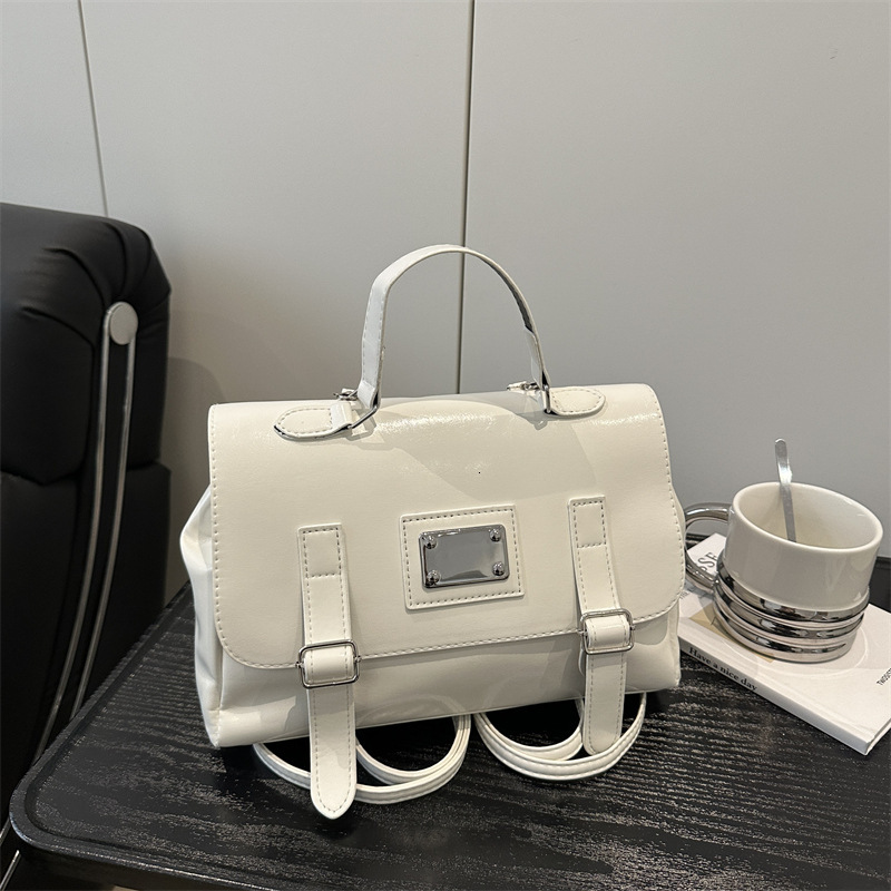 Free Delivery Designer Bag Fashion Niche Design Gentle Color Boston Spring Summer 2025 High End Temperament Versatile Shoulder Luxury Bag