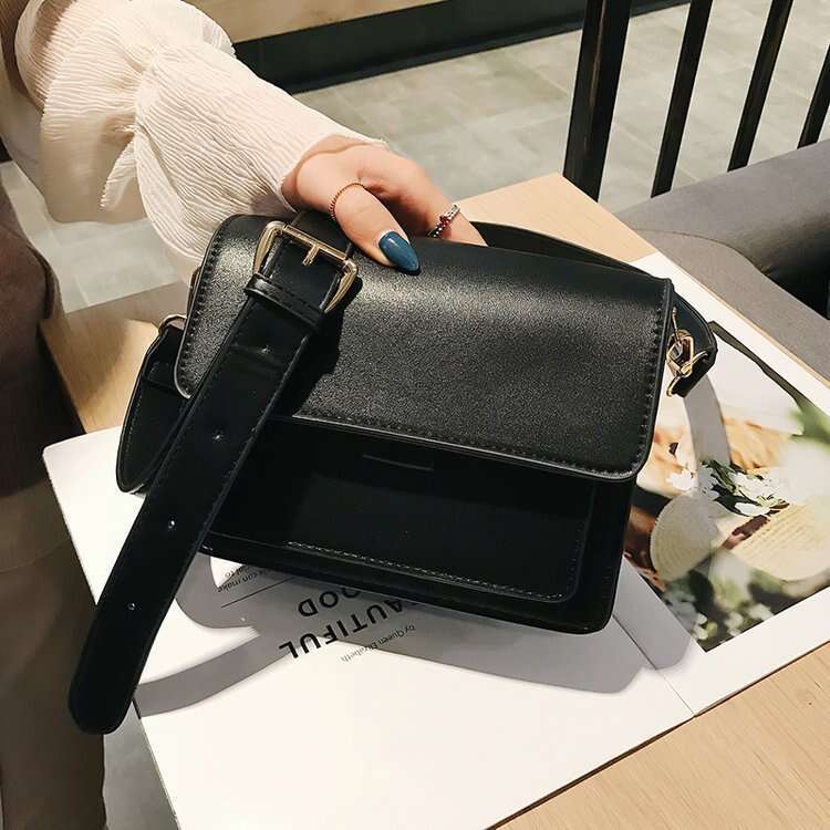 Square Female Explosive Retro Small Ins Wide Shoulder Strap Crossbody Bag 2025 New Casual Fashion Trend