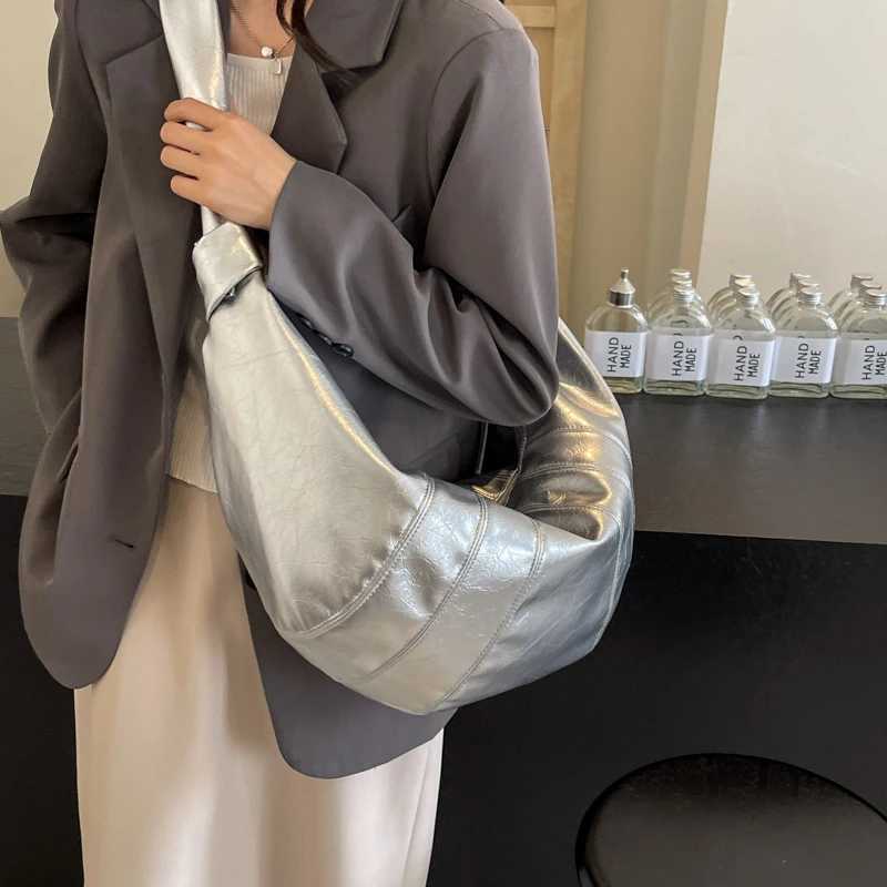 MOODS Crescent Shoulder Bags For Women Winter New Crossbody Bag Soft PU Leather Large Capacity Shopper Tote Hobo Bag Female M250520