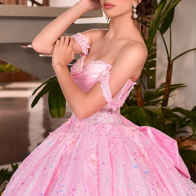 Pink Quinceanera Dresses Off Shoulder Ball Gown Sweet 16 Dress Applique Sequin Beading Tull Corset Birthday Party Vestidos 15 De Anos