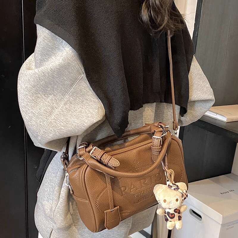 This year's popular Boston women's 2025 new large capacity commuting handbag niche crossbody bag