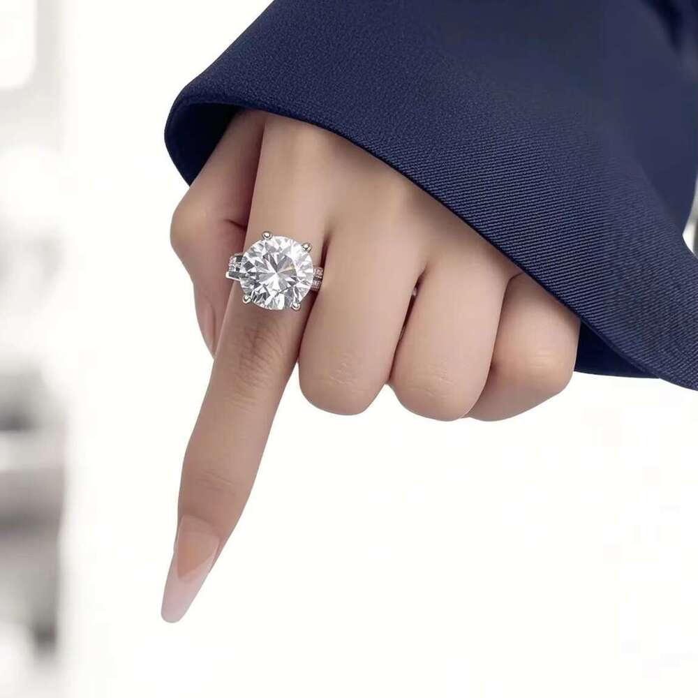 Linyin's chic elegant silver and Moissanite rings add charm to any outfit