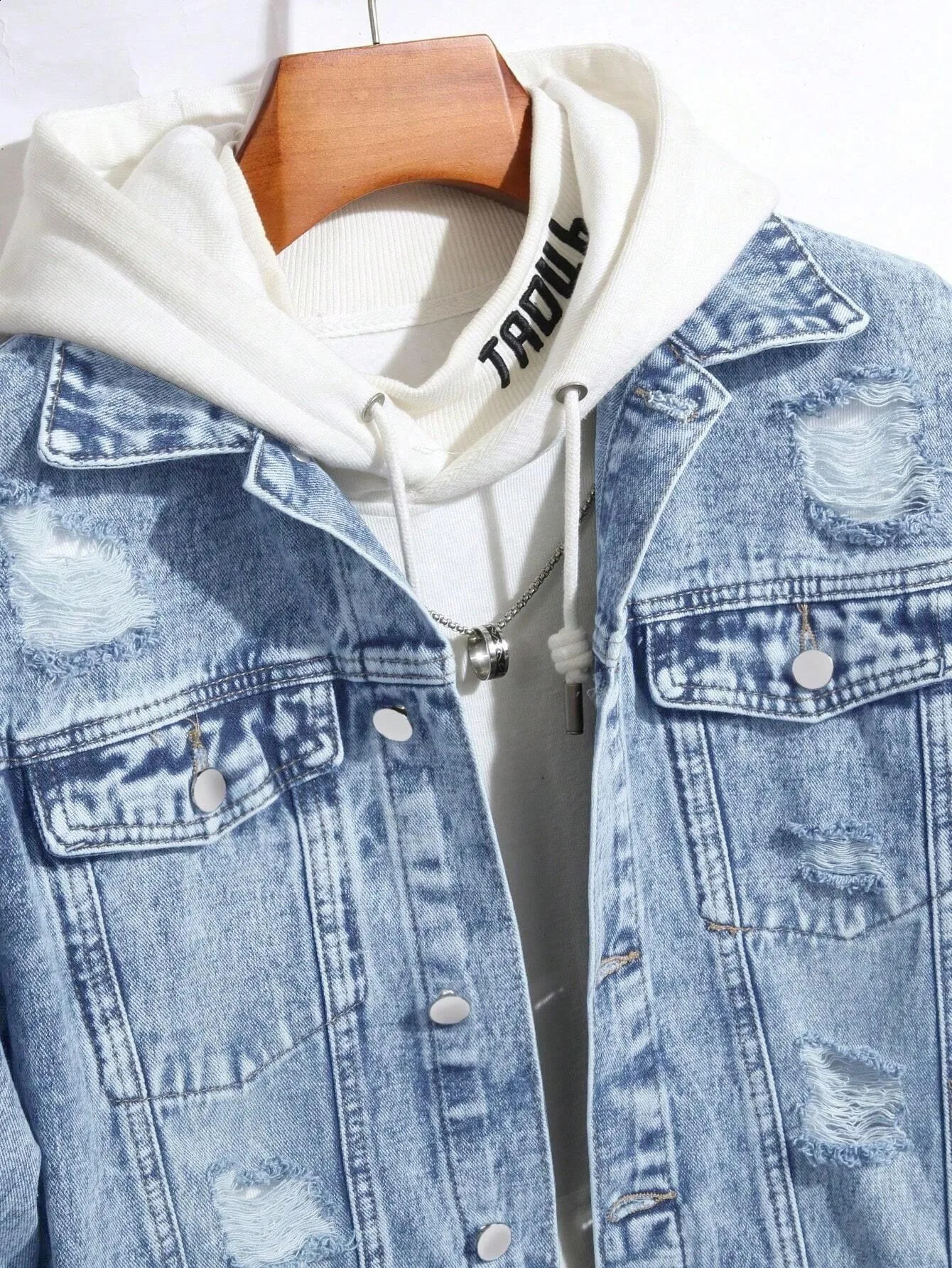 1PC Mens Four Seasons Style Letter Stone Washed Light Blue Flight Jacket Daily American Street Casual Denim 250516