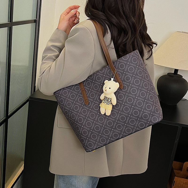 Women 2025 New Style Simple Fashion Large Capacity Letter Printed Handheld Shoulder Tote Bag