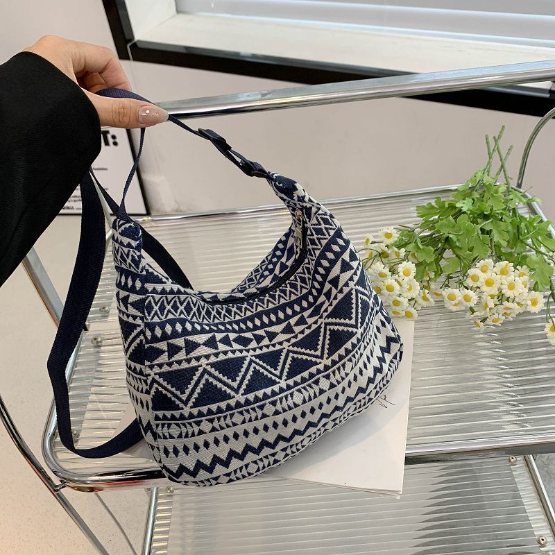 Free Delivery Designer Bag Large Capacity Canvas For Women's 2025 Summer Trend College Students Classroom Fashion Commuter Tote Bag Luxury Bag