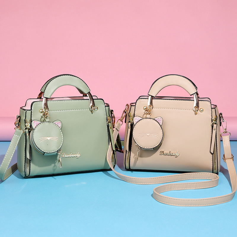 Designer Fashionable Luxury 2025 New Instagrammable Versatile Large Capacity Single Shoulder Crossbody Handbag