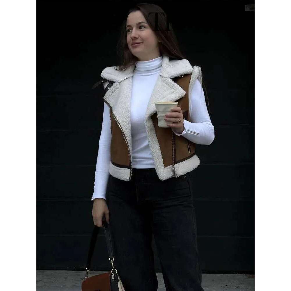 TRAFZA 2024 Winter Fashion Thickened Warm Zipper Jacket Imitation Leather Lamb Wool Patchwork Women's Slim Vest Y2k Designer
