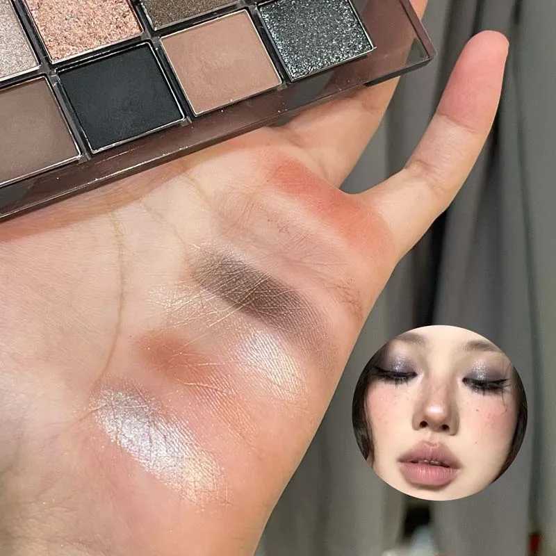 HERORANGE 12-color Eyeshadow Palette with Multiple Colors to Suit All Makeup Looks Dark Eyeshadow PaletteXJ250520